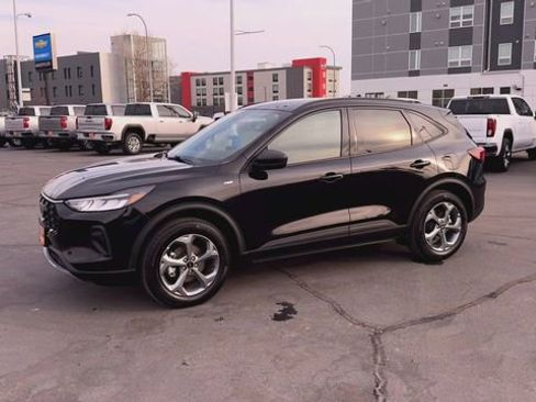 Used 2025 Ford Escape ST-Line image 4