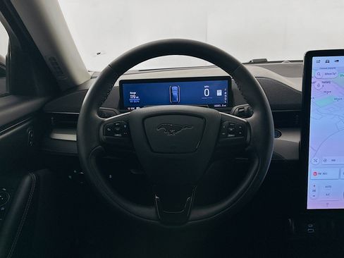 Used 2023 Ford Mustang Mach-E Select image 18