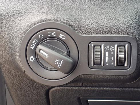 Used 2014 Maserati Ghibli Base image 13