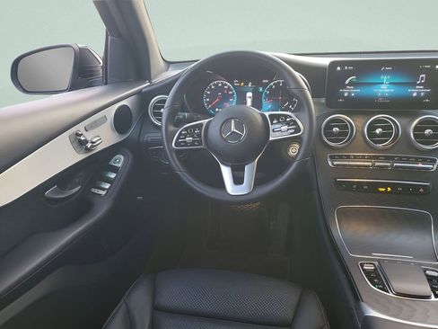 Used 2022 Mercedes-Benz GLC 300 GLC 300 image 25