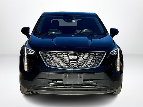 Used 2021 Cadillac XT4 Luxury image 2