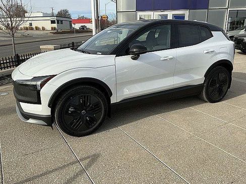 New 2026 Volvo EX30 Cross Country Ultra w/ Protection Package Premier AWD/4WD image 11