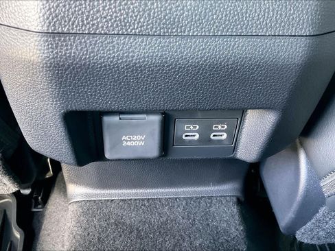 Used 2024 Toyota Tacoma Limited AWD/4WD image 60