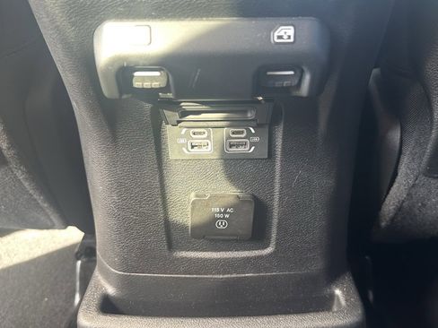 Used 2024 Jeep Wrangler Unlimited Rubicon 4xe image 19