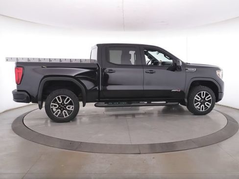 Used 2021 GMC Sierra 1500 AT4 w/ Driver Alert Package I AWD/4WD image 11