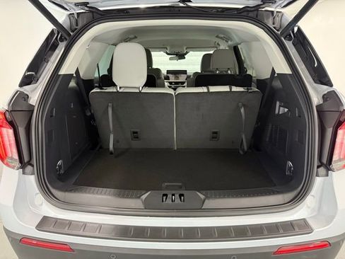 New 2026 Ford Explorer Active w/ Active Comfort Package image 8