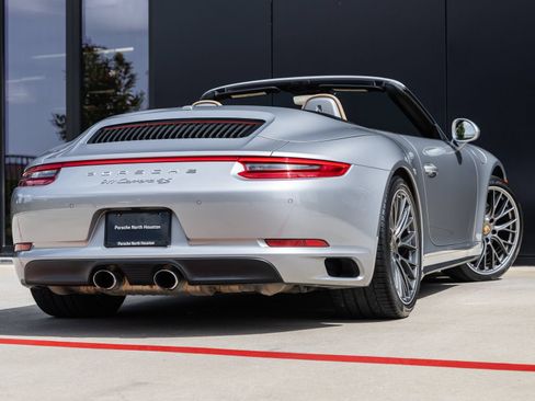 Certified 2017 Porsche 911 Carrera 4S AWD/4WD image 12