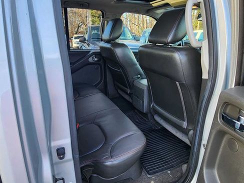 Used 2012 Nissan Frontier PRO-4X w/ Pro-4x Luxury Pkg image 16