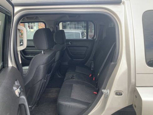 Used 2006 HUMMER H3 image 8