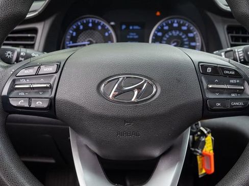 Used 2020 Hyundai Elantra SE w/ Cargo Package (C1) FWD image 12