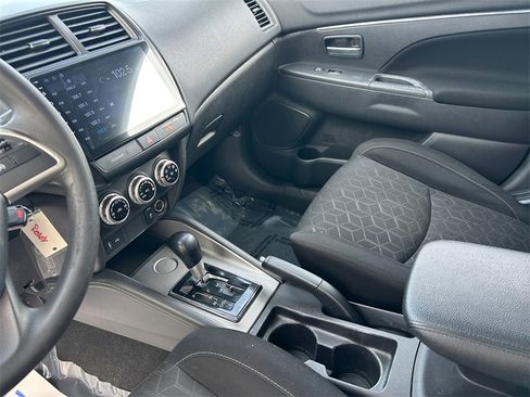 Used 2021 Mitsubishi Outlander Sport ES image 11