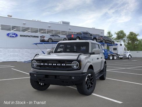 New 2026 Ford Bronco Outer Banks AWD/4WD image 2