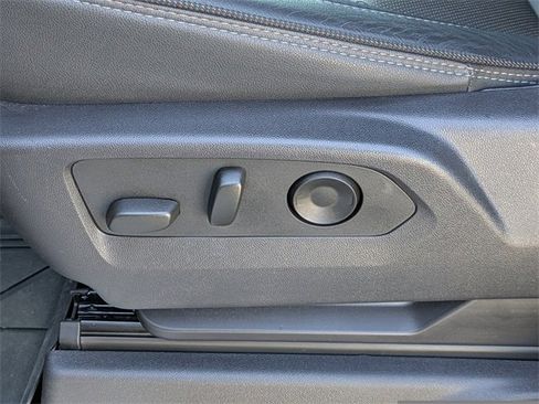 Used 2024 Chevrolet Silverado 1500 High Country image 19