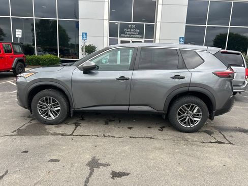 Used 2022 Nissan Rogue S FWD image 6