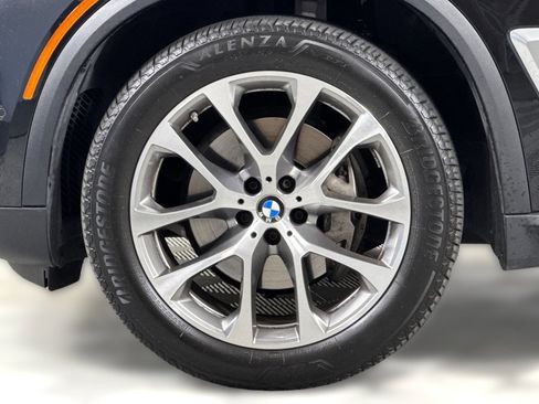 Used 2026 BMW X5 xDrive40i AWD/4WD image 11