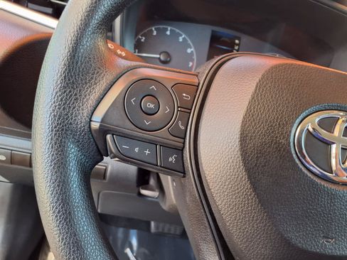 Used 2024 Toyota Corolla LE FWD image 20