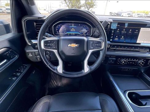 Used 2024 Chevrolet Silverado 2500 LTZ w/ LTZ Premium Package AWD/4WD image 8