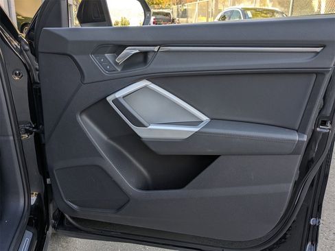 Used 2023 Audi Q3 2.0T Premium w/ Convenience Package image 19