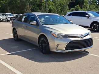Used 2016 Toyota Avalon Touring video 2