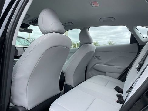 New 2026 Hyundai Kona SE FWD image 18