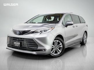 Used 2024 Toyota Sienna Platinum AWD/4WD video 1