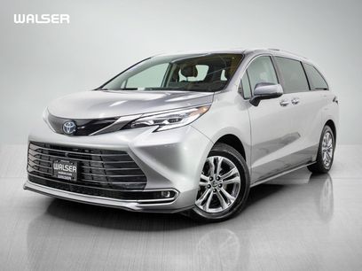 Used 2024 Toyota Sienna Platinum