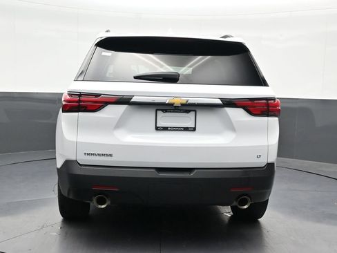 Used 2023 Chevrolet Traverse LT FWD image 4