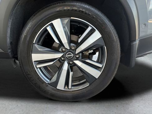 Certified 2023 Nissan Rogue Platinum w/ Platinum Premium Package AWD/4WD image 29