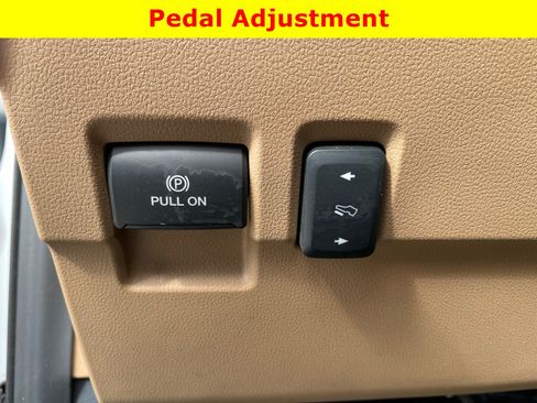 Used 2023 Ford F250 Lariat w/ Tremor Off-Road Package AWD/4WD image 23