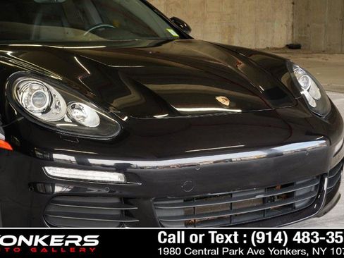 Used 2016 Porsche Panamera 4 Edition image 9