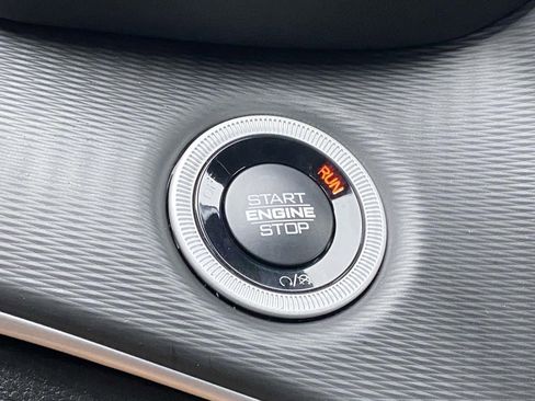 New 2025 Jeep Grand Cherokee Laredo image 25