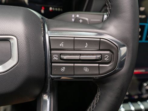 Used 2026 GMC Terrain Elevation w/ Elevation Premium Package FWD image 23