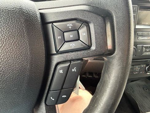 Used 2016 Ford F150 XLT AWD/4WD image 18