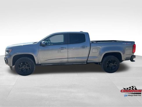 Used 2022 Chevrolet Colorado LT w/ Safety Package image 11