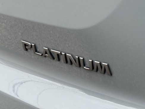 Certified 2026 Nissan Pathfinder Platinum FWD image 24