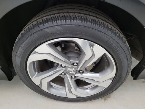 Used 2020 Honda Accord EX image 31