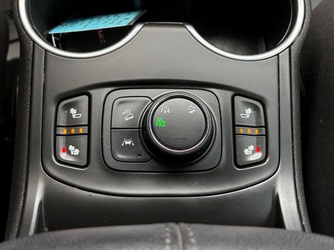 Used 2020 GMC Terrain SLT image 22