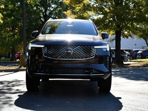 New 2026 Volvo XC90 B6 Plus image 2