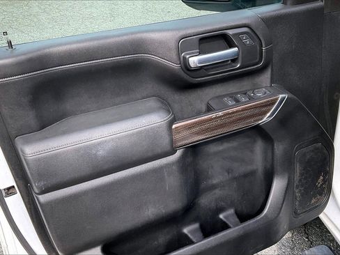 Used 2020 Chevrolet Silverado 2500 LT w/ Z71 Off-Road Package image 27