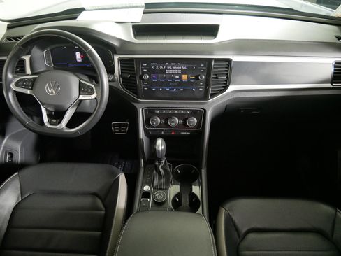 Used 2021 Volkswagen Atlas SEL Premium w/ MDO Package (Bench Seat) AWD/4WD image 10