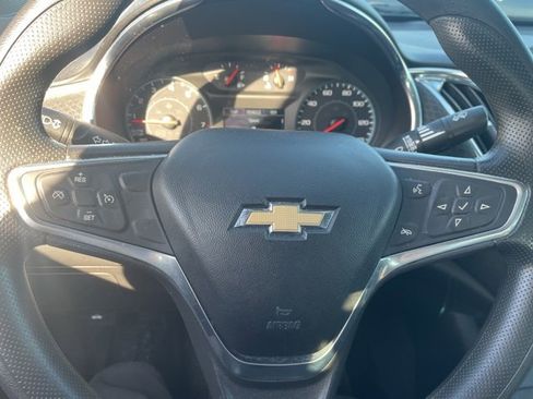 Used 2020 Chevrolet Malibu LT image 13