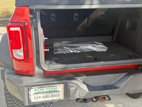 Used 2022 Ford Bronco Big Bend w/ Sasquatch Package image 36