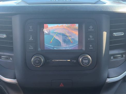 Used 2020 RAM 1500 Big Horn image 14