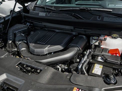 New 2026 GMC Acadia Elevation w/ Elevation Premium Package AWD/4WD image 7