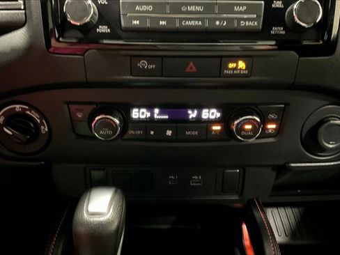 Used 2024 Nissan Frontier PRO-4X w/ Off-Road Protection Package image 32