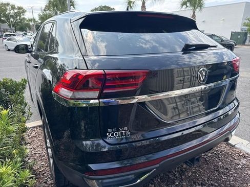 Used 2023 Volkswagen Atlas Cross Sport SE w/ Panoramic Sunroof Package AWD/4WD image 6