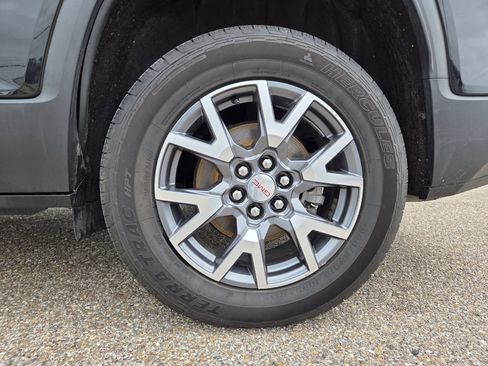 Used 2023 GMC Acadia SLT AWD/4WD image 9