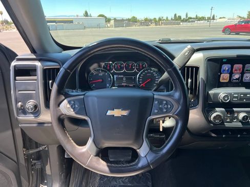 Used 2018 Chevrolet Silverado 1500 LT w/ All Star Edition RWD image 11