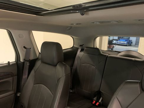 Used 2015 Buick Enclave Leather image 15