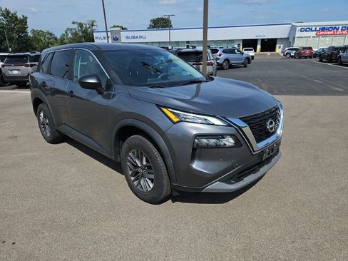 Used 2023 Nissan Rogue S AWD/4WD image 7